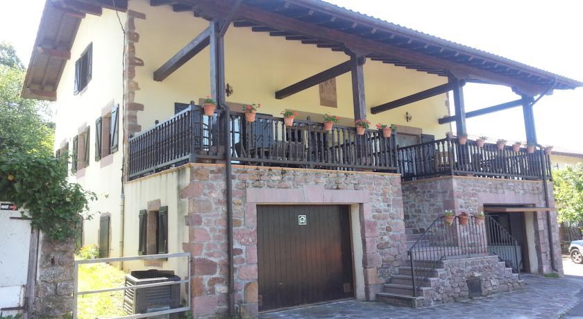 Отель Casa Rural Larraldea