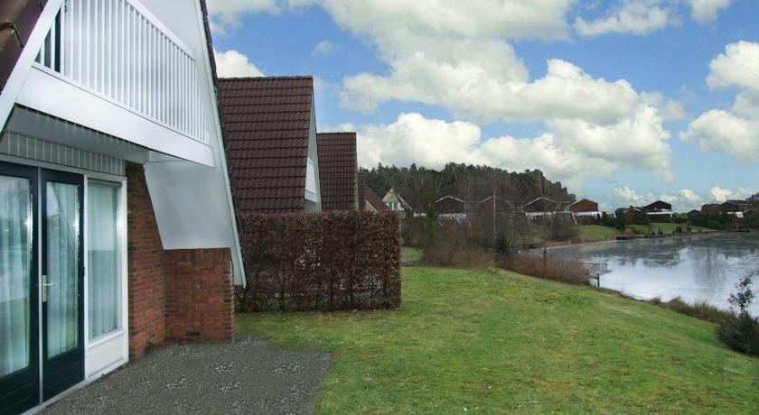 Отель Vakantiepark Emslandermeer