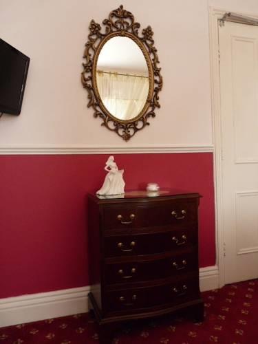 Feversham Lodge Guest House