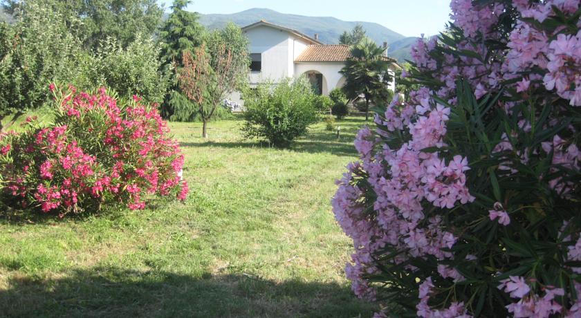 Апартаменты Country House