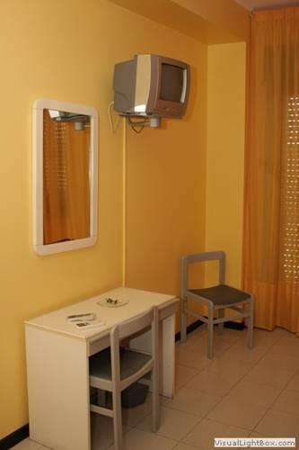 Отель Hotel La Piramide