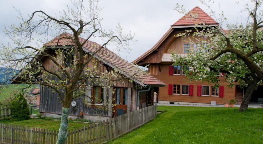 Апартаменты Rösis B&B