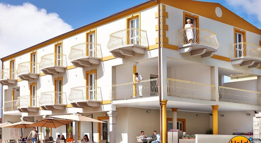 Отель Hotel Muita di Mari