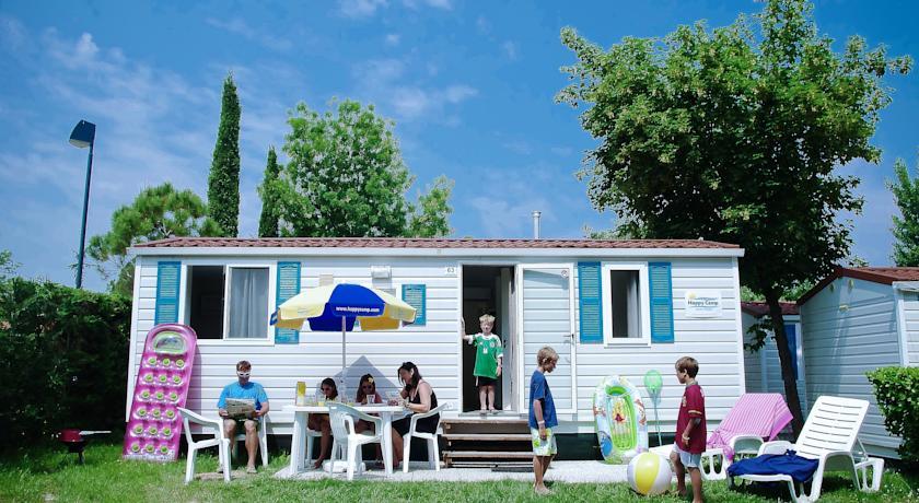 Отель Happy Camp mobile homes in Camping Village Sylvamar