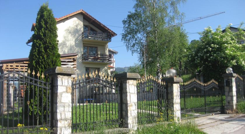 Guest House Ema