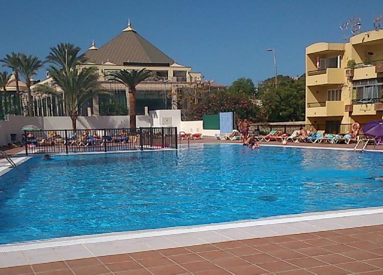 Апартаменты Cozy One-Bedroom Apartment in Los Cristianos