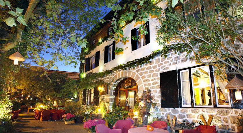 Отель Hotel Restaurante Arimune
