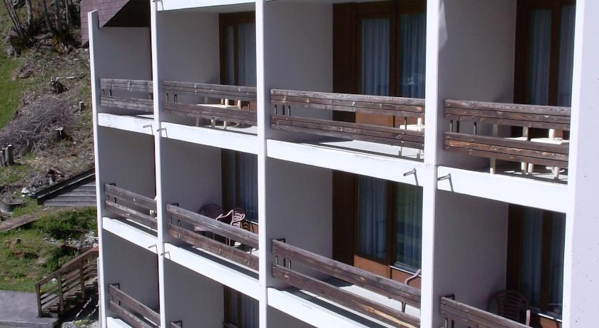 Отель Hotel Sardona
