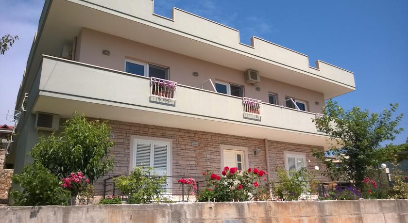 Апартаменты Apartments Villa Paja