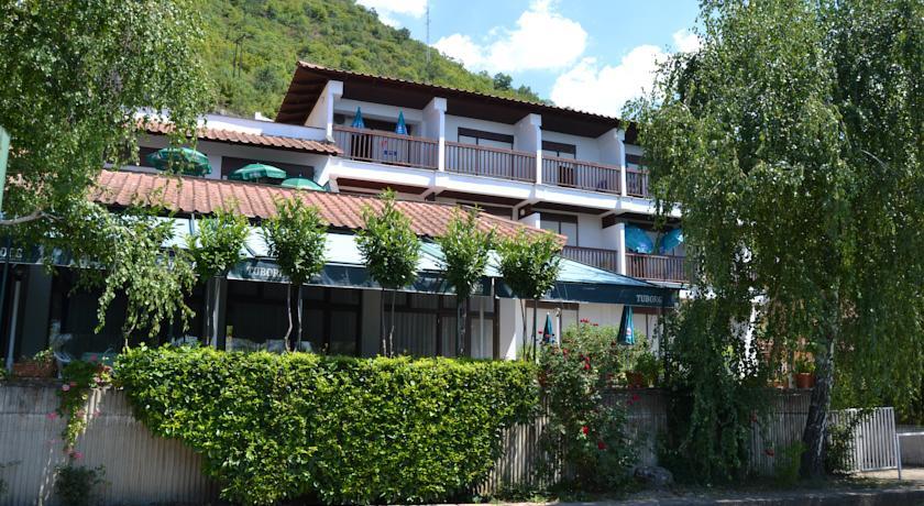 Отель Hotel Makoteks