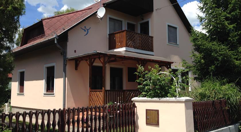 Viola Villa