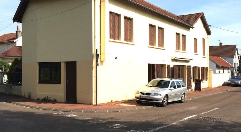 Отель Auberge les Pommerets