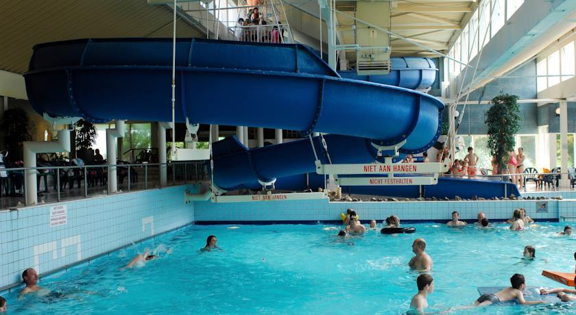 Отель Roompot Beach Resort