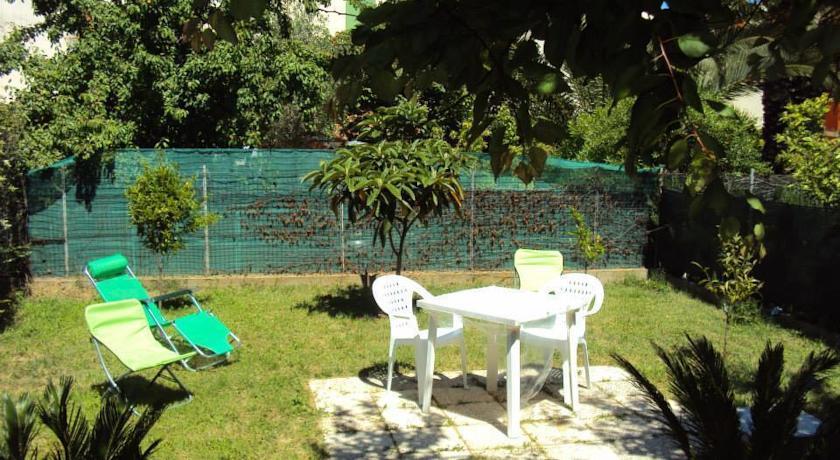 Мини-отель L'Oasi Bed and Breakfast
