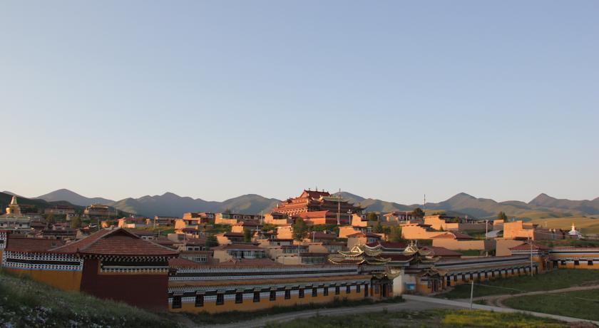 Отель Langyi Temple Hotel