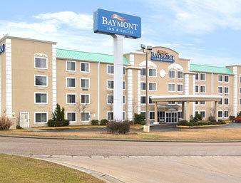 Отель Baymont Inn & Suites Hattiesburg