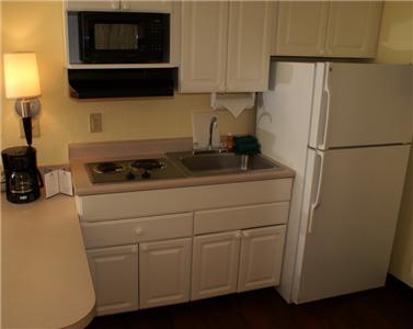 Отель Home-Towne Suites Anderson