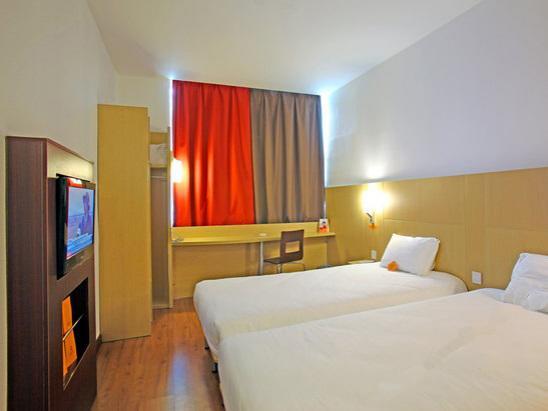 Ibis Hangzhou Binjiang