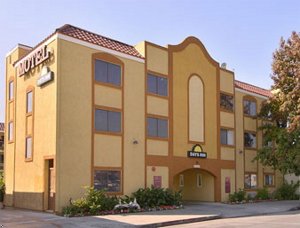 Отель Days Inn  Alhambra