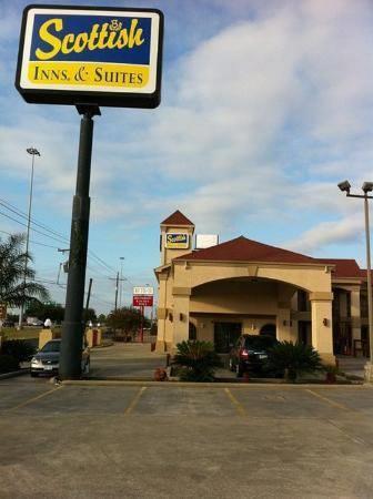 Отель Scottish Inn and Suites Beaumont