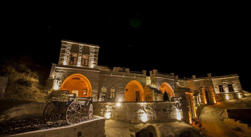 Отель Azure Cave Suites
