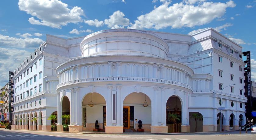 Отель Lichia Royal Garden Hotel