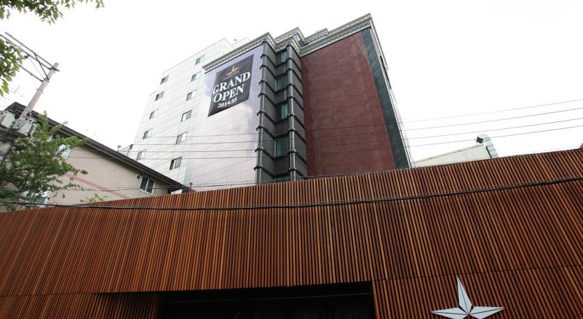 Hotel Star