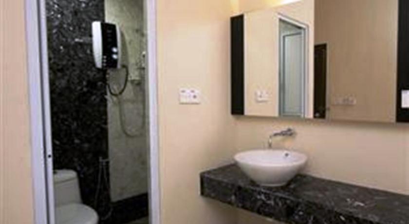 Отель New Town Hotel Butterworth