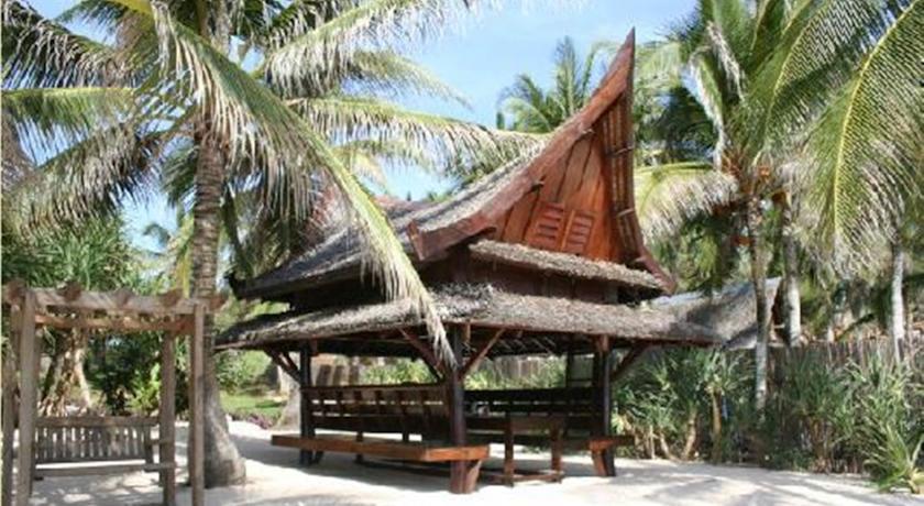 Отель Calicoan Surf Camp