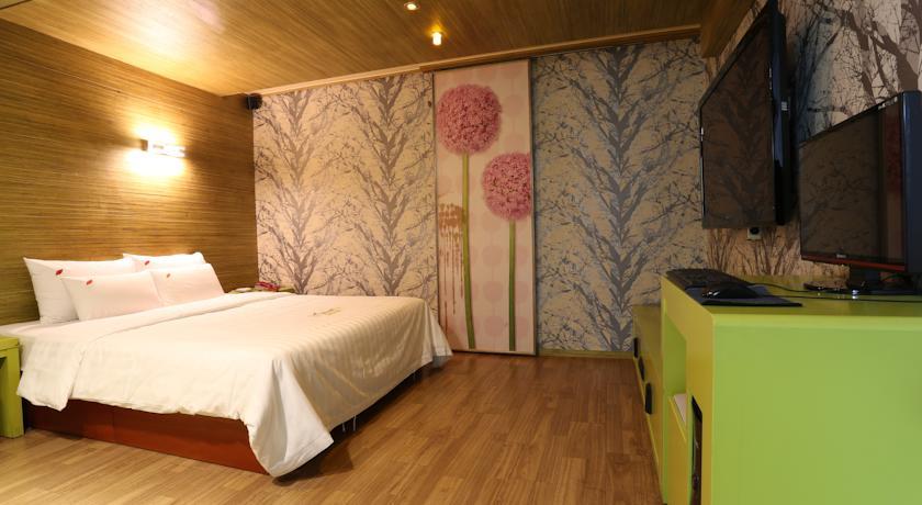 Wow Motel