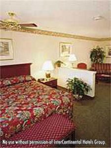 Отель Holiday Inn Express Hotel & Suites WALLACE-HWY 41