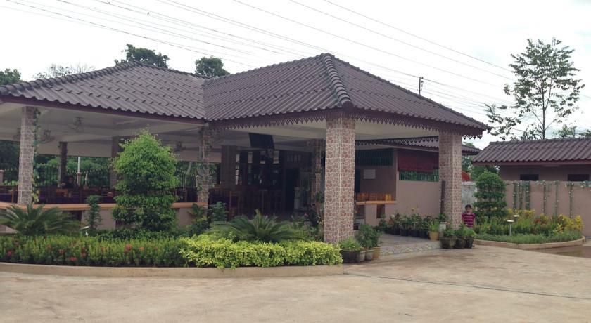 Гостевой дом Chaleunheuang Guesthouse and Restaurant