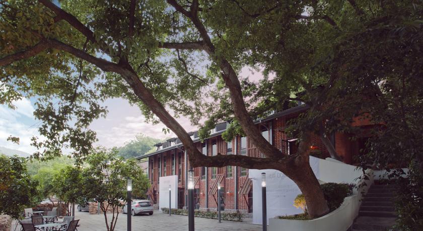 Hangzhou Serene Cicada Hotel Hupao Branch