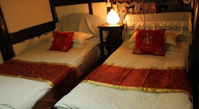 Отель Langzhong Niejia Xiaoyuan Inn