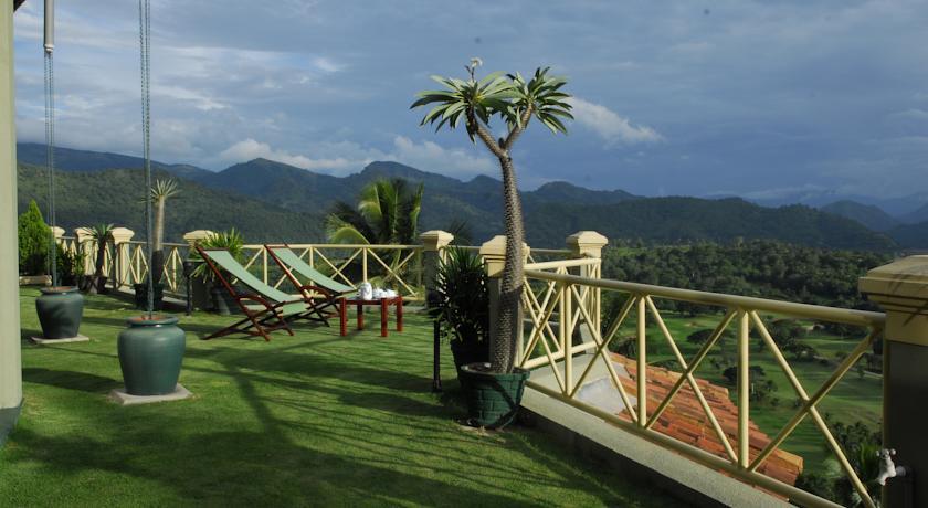 Отель The Albatross Golfing & Holiday Villa