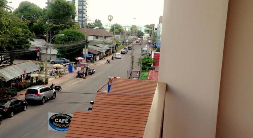 Beach House Pattaya