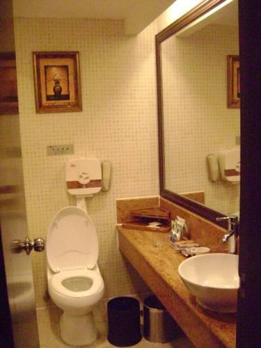 Vienna Hotel Shenzhen Fuhua Road