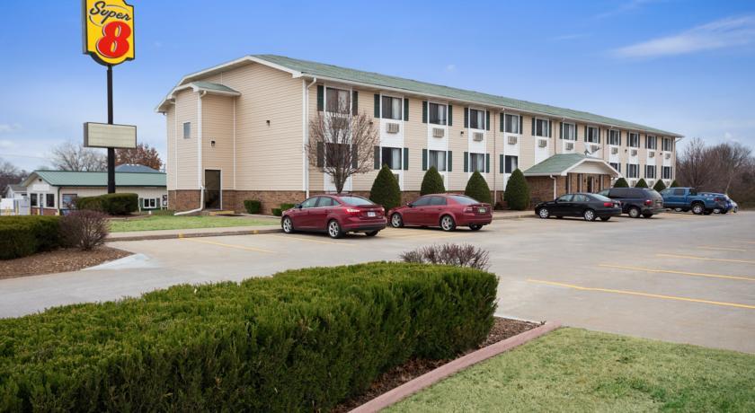 Отель Super 8 Pittsburg KS