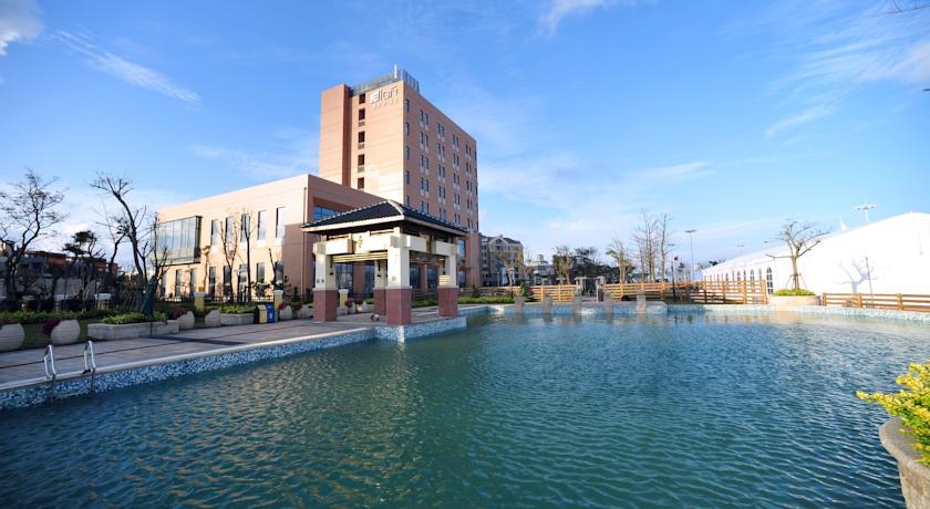Отель Aloft Haiyang