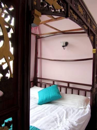 Отель Wuzhen Wenyuan Ge Inn
