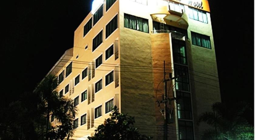 Отель The Princess Park Muslim Hotel