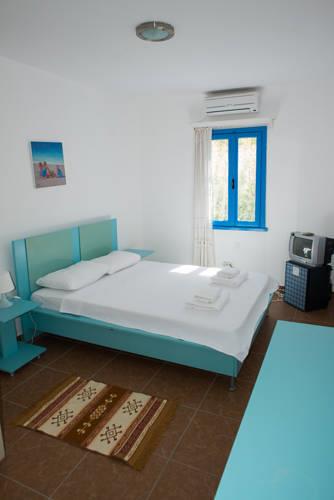 Отель Esmana Hotel