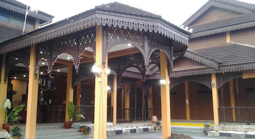 Отель Green Village Pasir Salak Eco River Resort