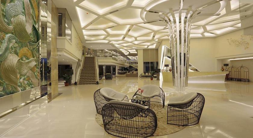 Отель Greenleaf Hotel Gensan