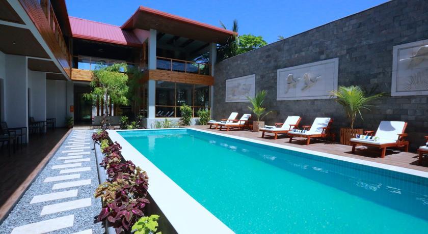 Отель Kaani Village & Spa