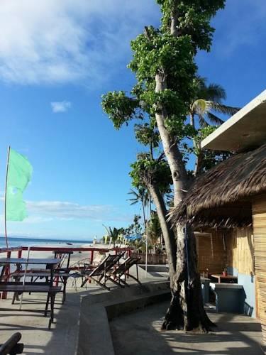 Отель Tristan's Beach Resort and Restaurant