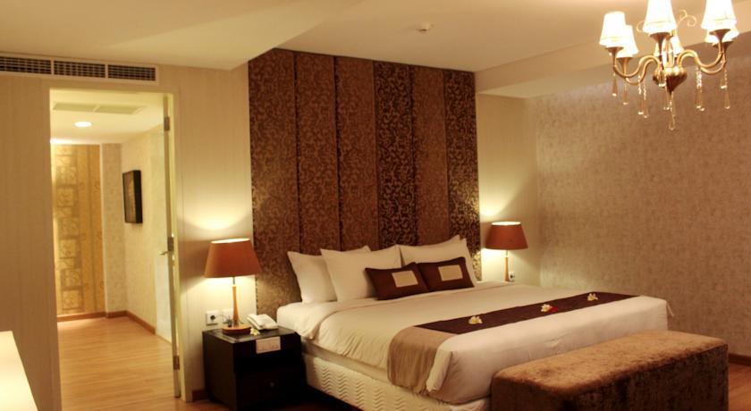 Harrads Hotel and Convention