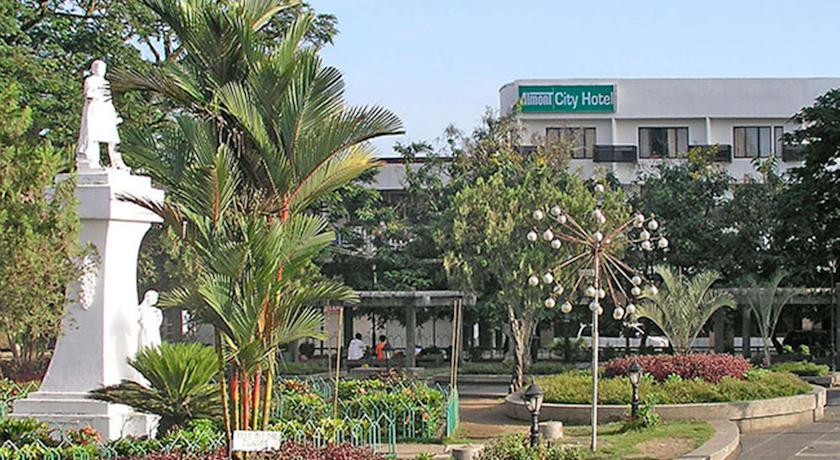 Отель Almont City Hotel