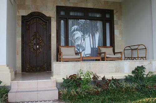 Отель Hotel Genggong