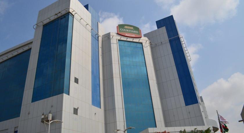 Отель Courtyard by Marriott Jazan